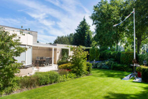 Moderne villatuin met optimale groenbeleving